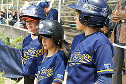 Kinder/SchÃ¼ler Tee-Ball in Marl - Marl Sly Dogs